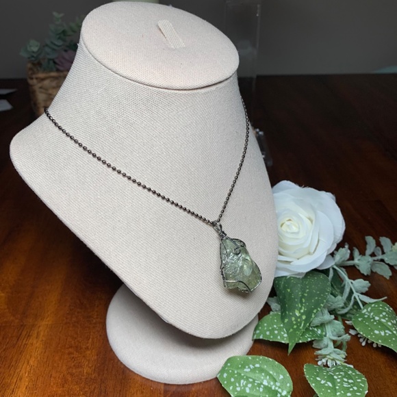 Natural Crystal Large Chunky Stone Copper Wrapped Pendant Necklace - Picture 10 of 12